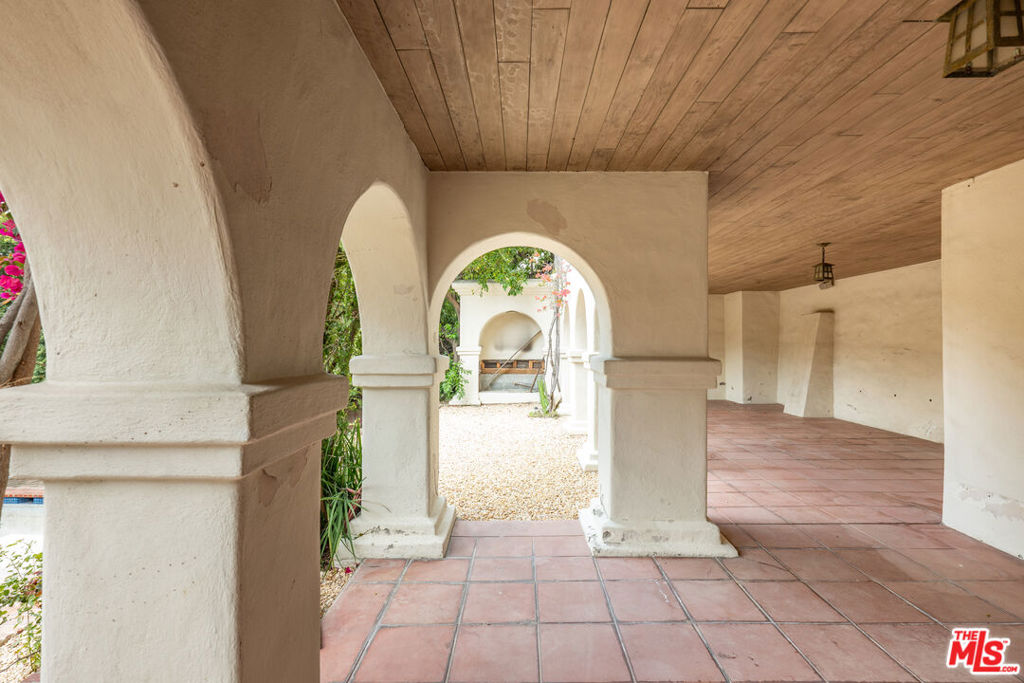 7464 Hillside Avenue Property Photo 15