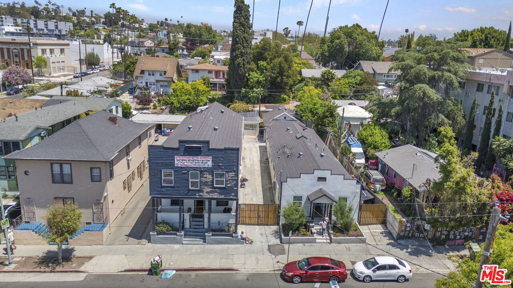 560 N Virgil Avenue Property Photo 1