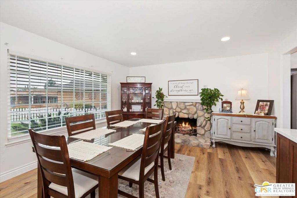 10414 Hamilton Street Property Photo 4