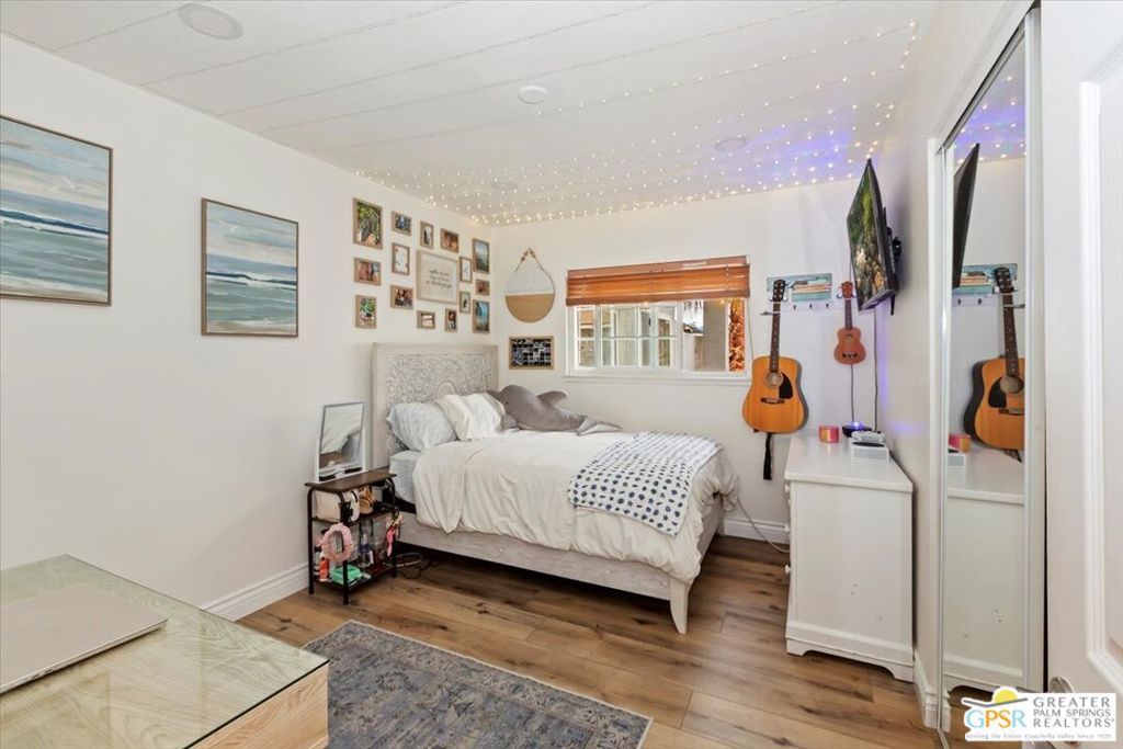 10414 Hamilton Street Property Photo 11