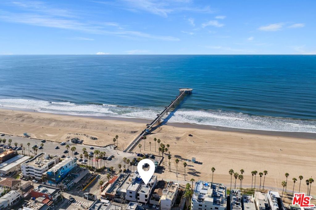 3007 Ocean Front Walk Property Photo 1