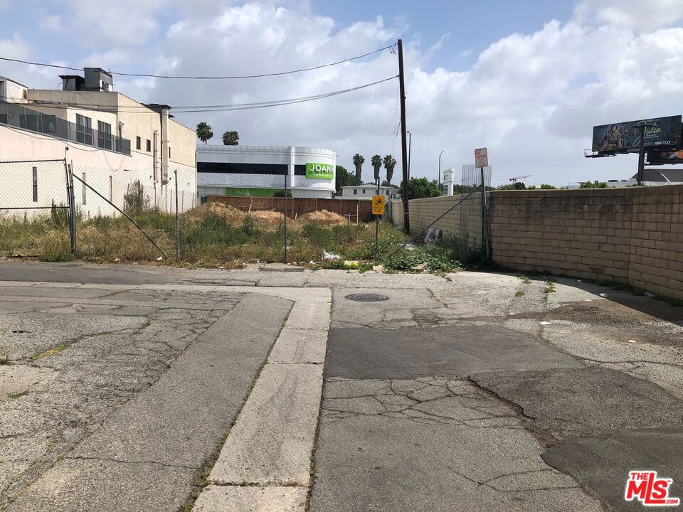 1255 S La Cienega Boulevard Property Photo 17