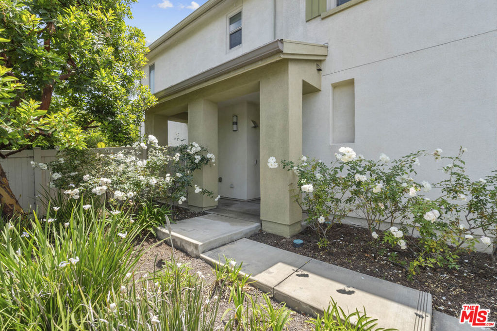 12000 Jackson Square Court Property Photo 1