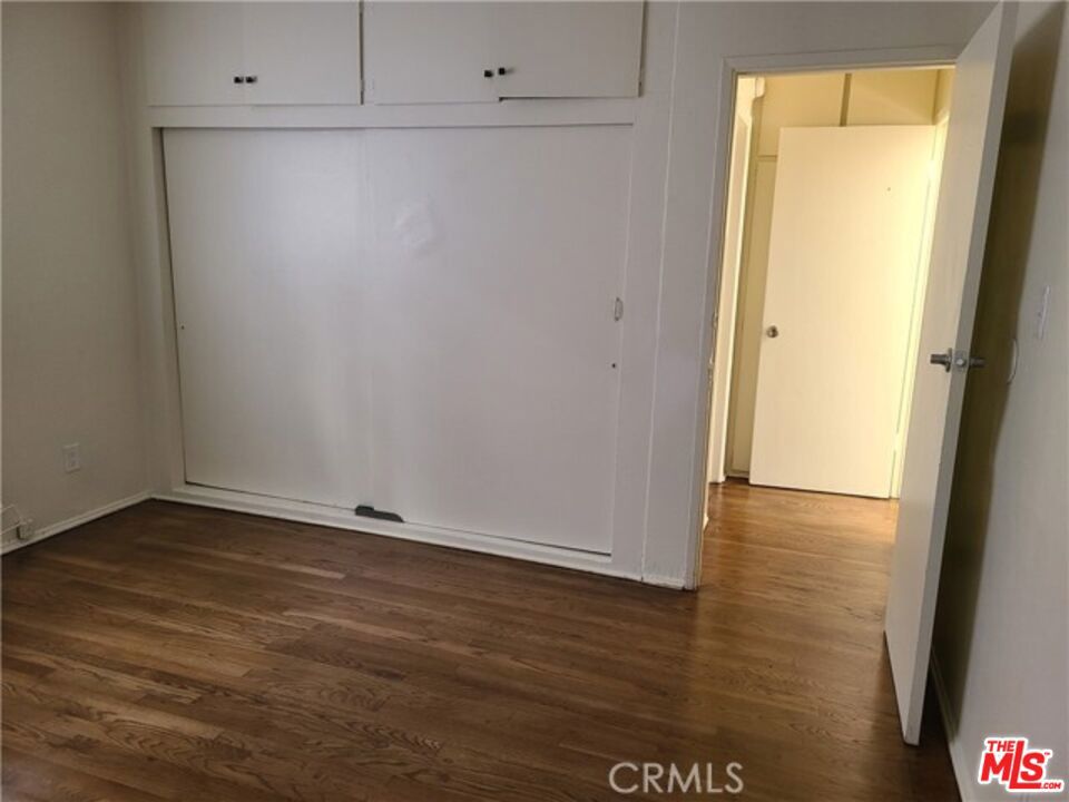 1406 Crenshaw Boulevard Property Photo 8