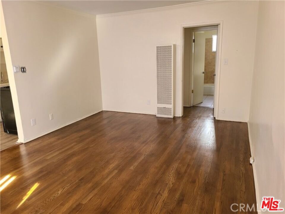 1406 Crenshaw Boulevard Property Photo 10