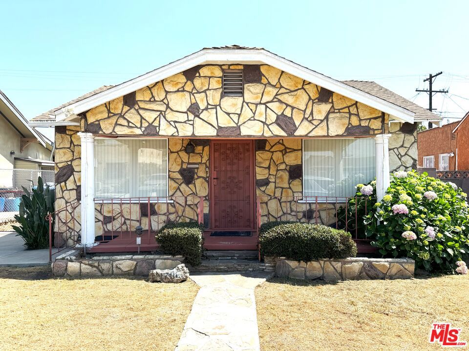 1706 W 65th Place Property Photo 1