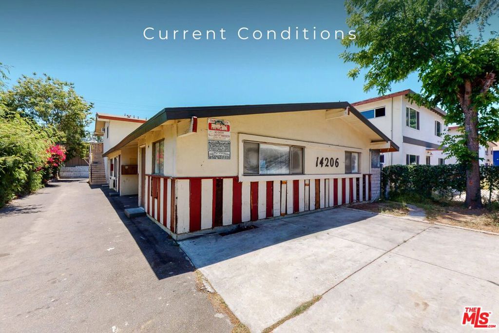 14206 Calvert Street Property Photo 1