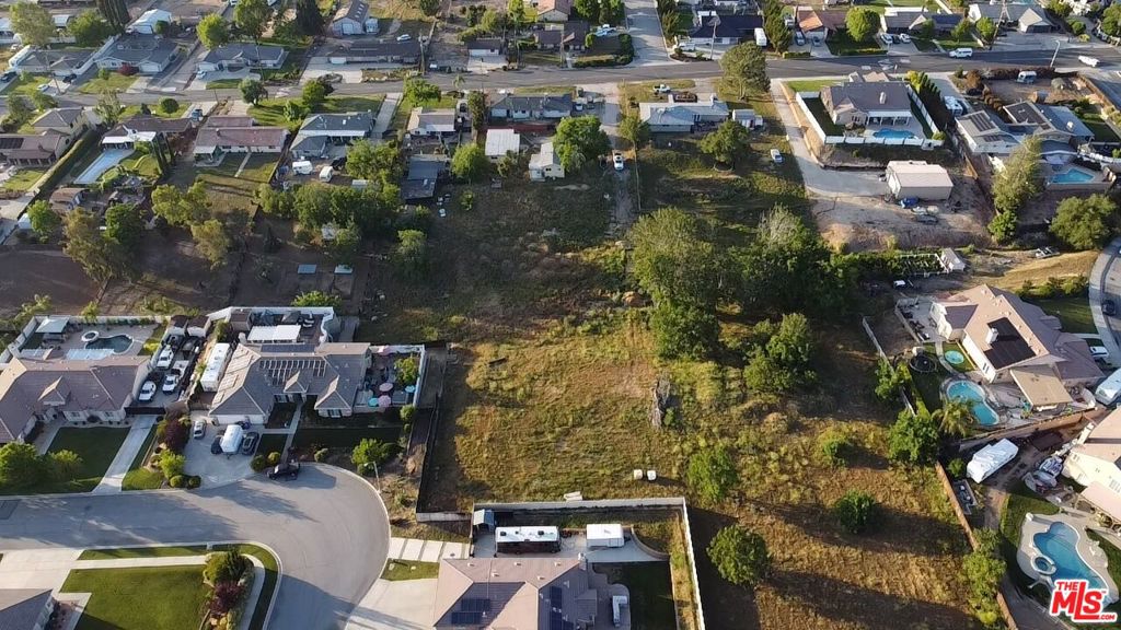 35425 Fir Avenue Property Photo 4