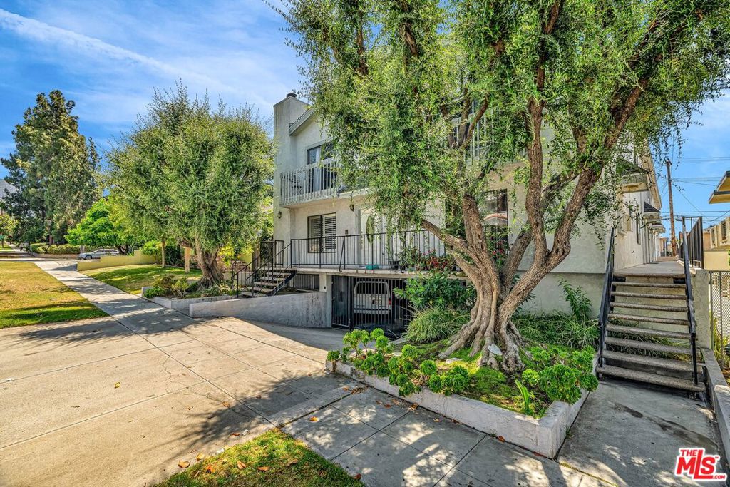 456 E Magnolia Boulevard E Property Photo 1