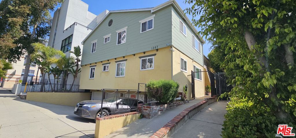 1307 15th Street Property Photo 5