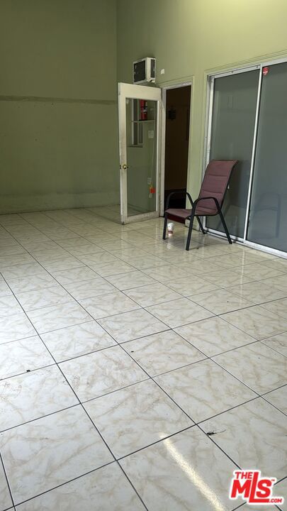 4810 S Vermont Avenue Property Photo 2