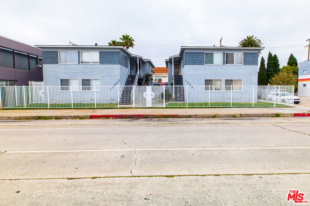 13007 W Washington Boulevard Property Photo 1
