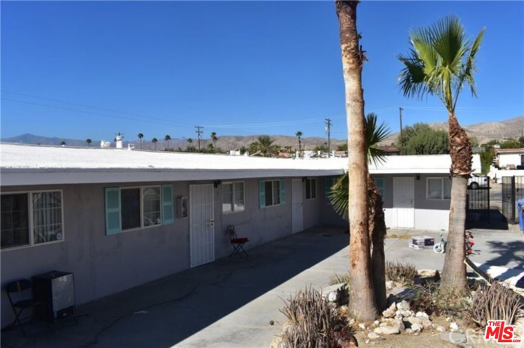 66327 7th Street Property Photo 5