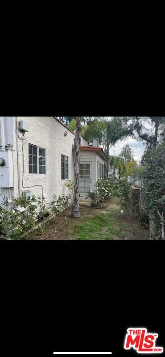 101 N La Peer Drive Property Photo 10