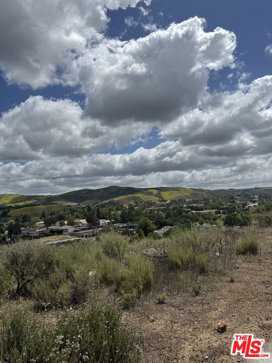 1000 E Thousand Oaks Boulevard Property Photo 5