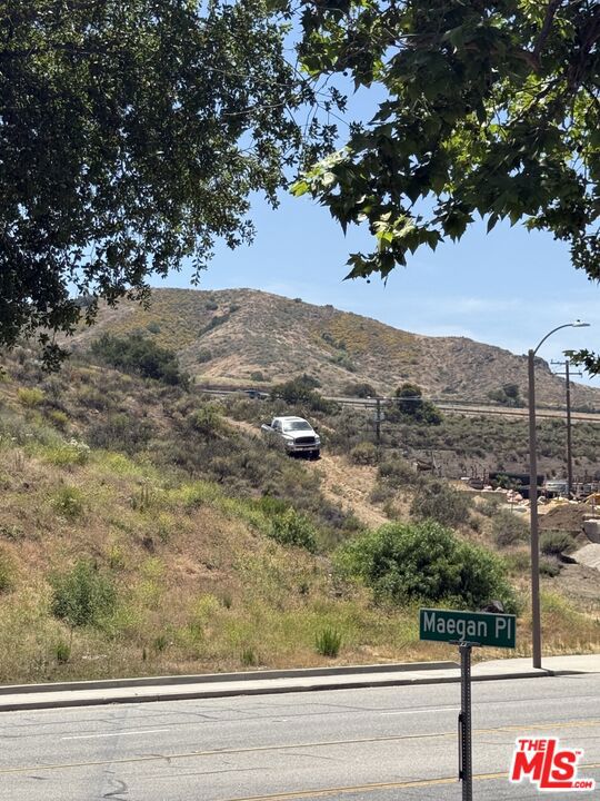 1000 E Thousand Oaks Boulevard Property Photo 12