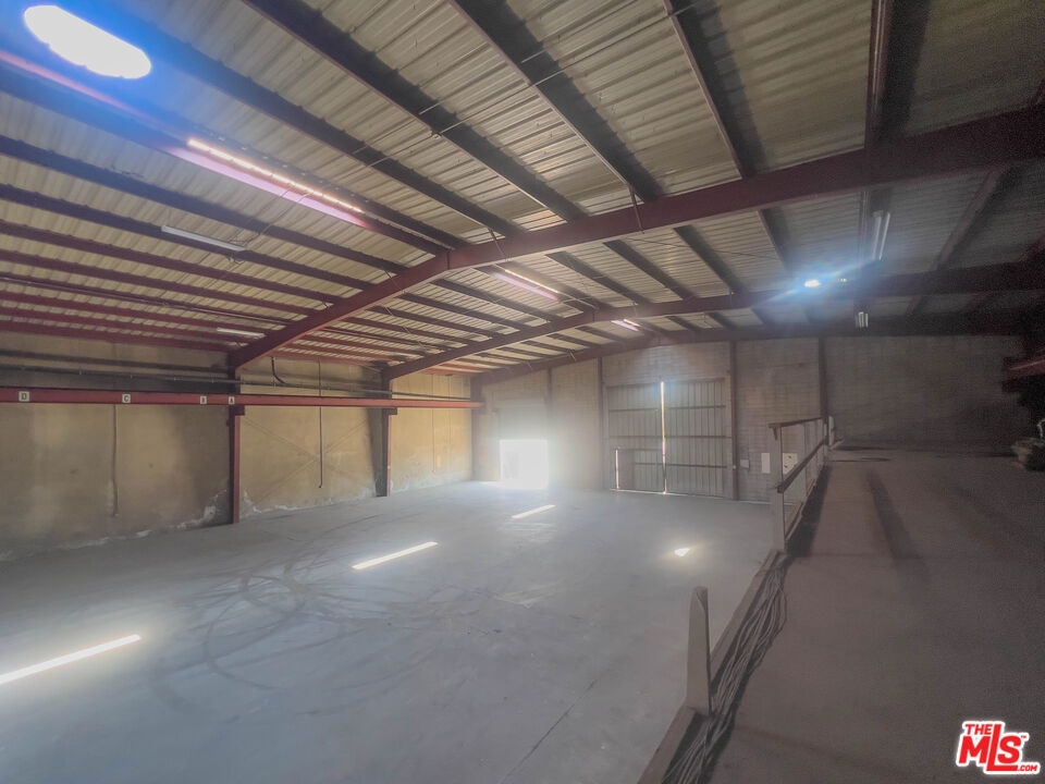 1540 Date Street Property Photo 11