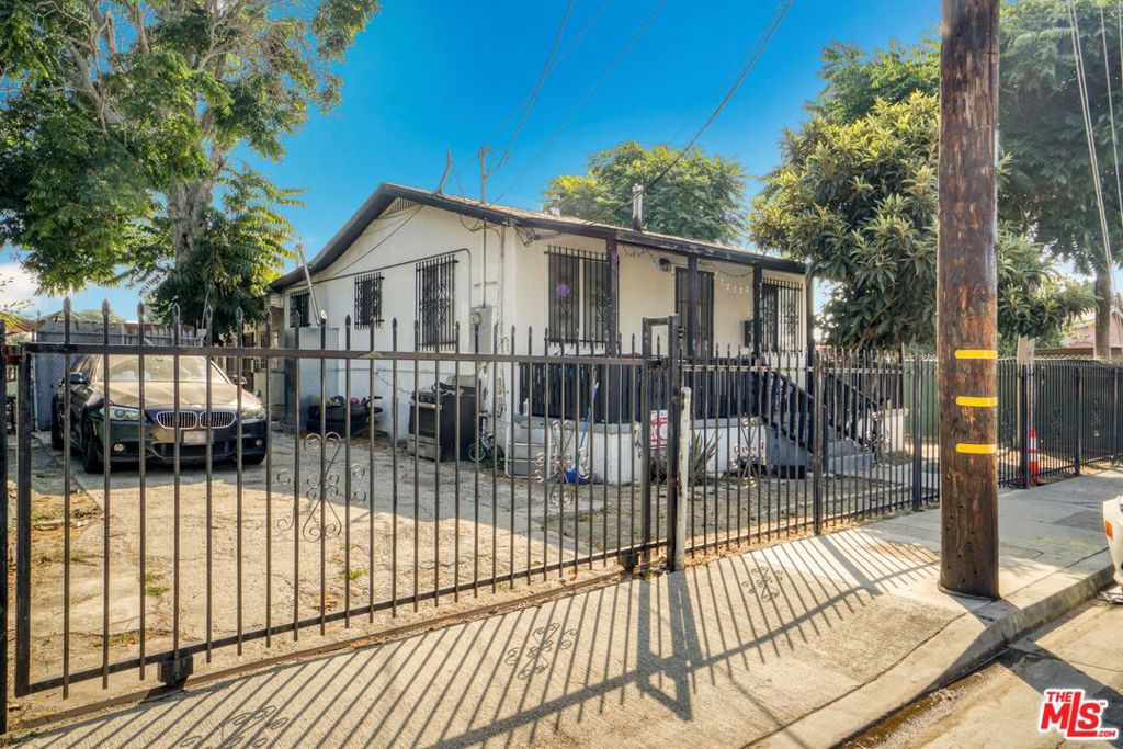 7408 Elsie Street Property Photo 1