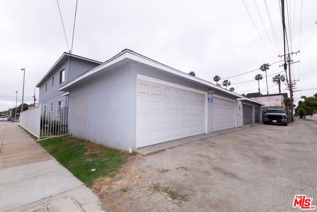 13001 W Washington Boulevard Property Photo 7