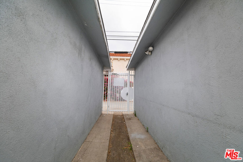 13001 W Washington Boulevard Property Photo 8