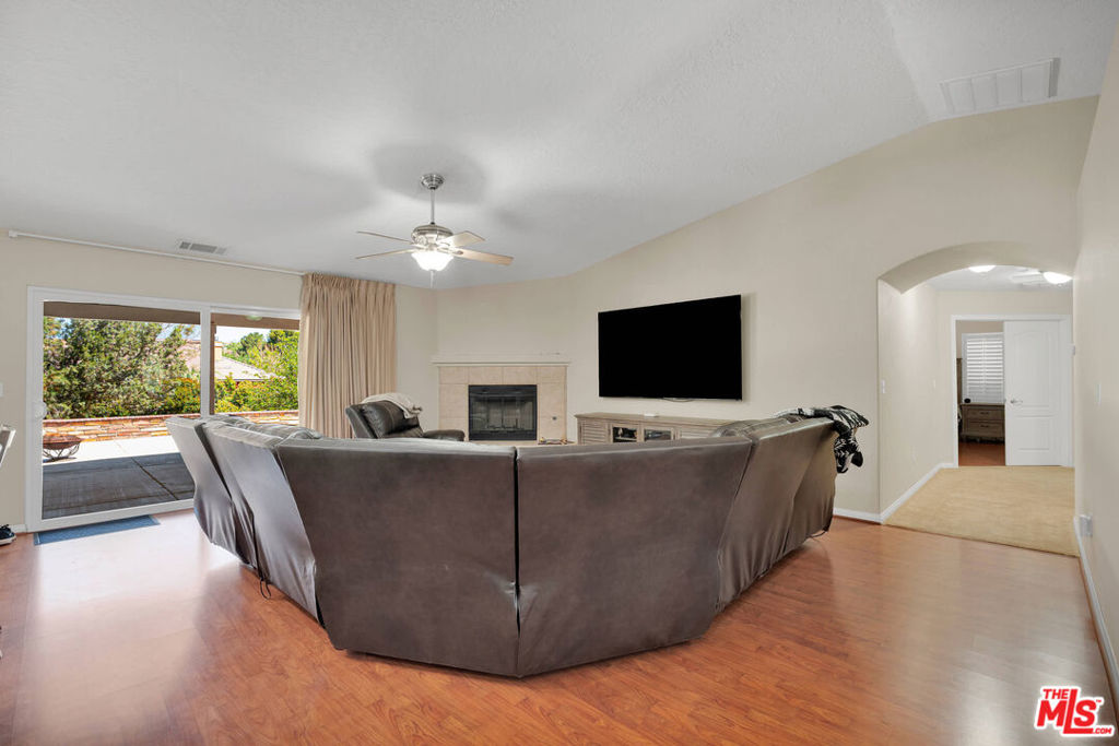 17594 Bangor Avenue Property Photo 9