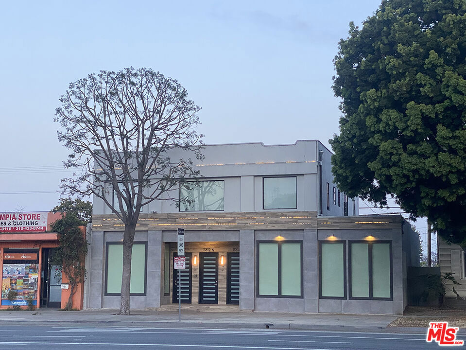 11312 Venice Boulevard Property Photo 11