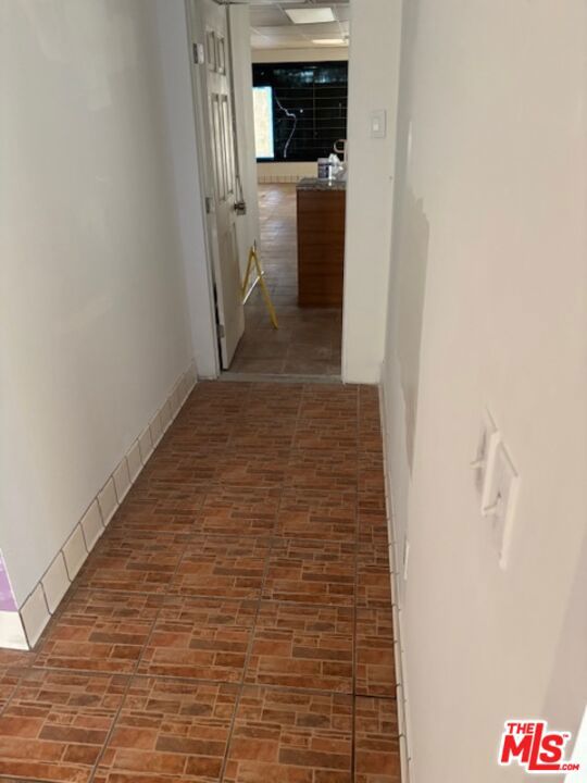 14500 S Western Avenue Property Photo 5