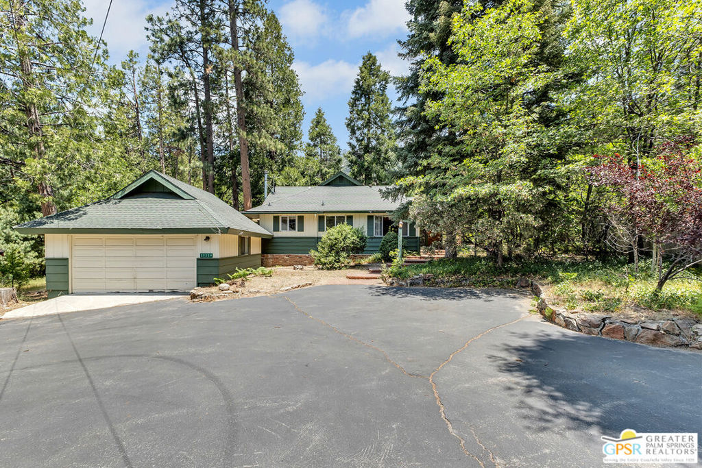 25229 Fern Valley Road Property Photo 1