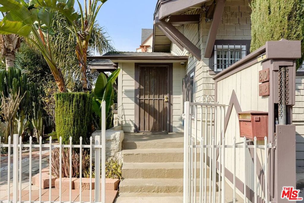 810 S Gramercy Drive Property Photo 1
