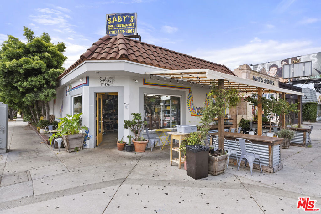 12900 Venice Boulevard Property Photo 1