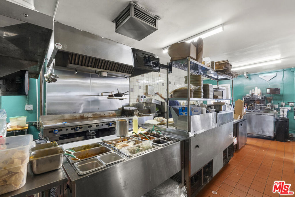 12900 Venice Boulevard Property Photo 3