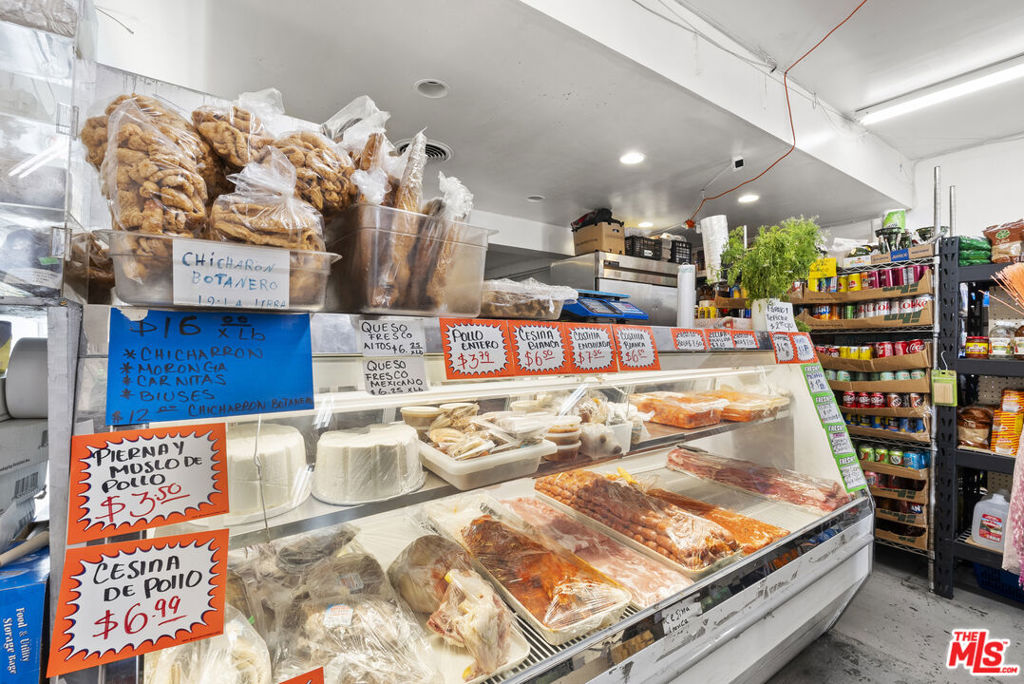 12900 Venice Boulevard Property Photo 7