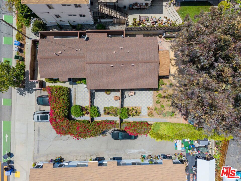 709 Ocean Park Boulevard Property Photo 2