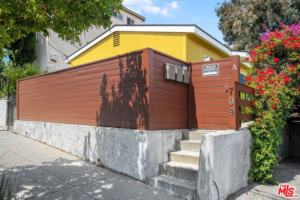 709 Ocean Park Boulevard Property Photo 3