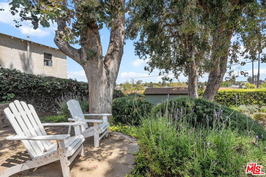 709 Ocean Park Boulevard Property Photo 17