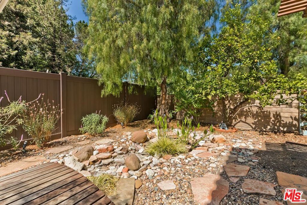 4210 Lost Springs Drive Property Photo 33