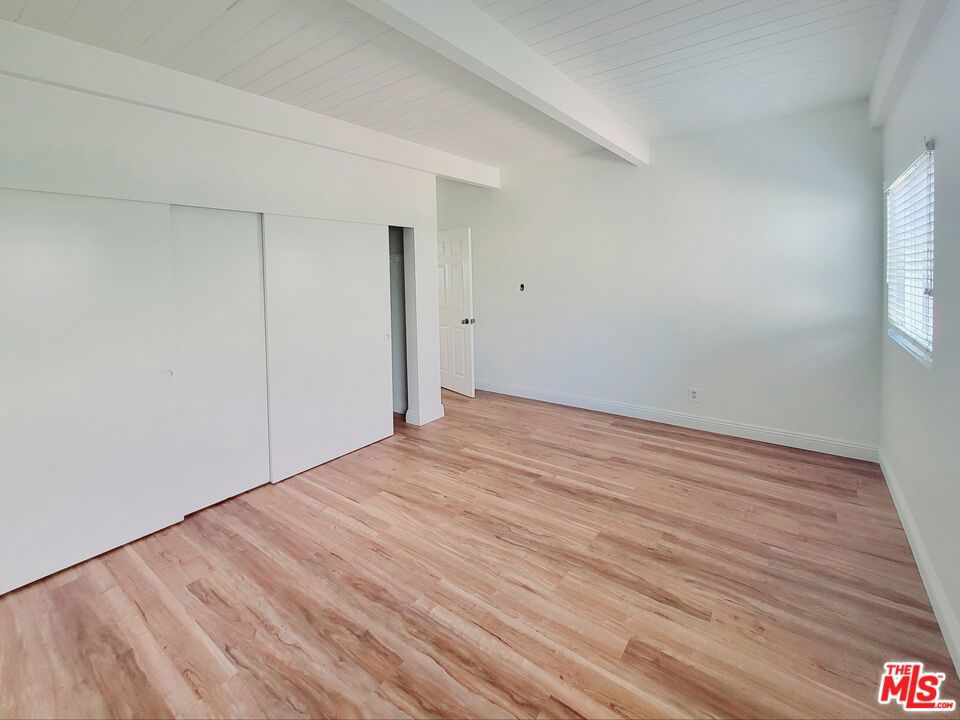 25353 Oak Street Property Photo 20