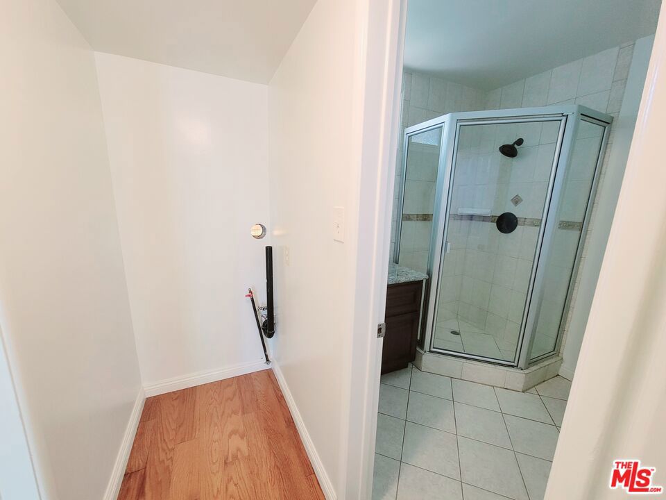 25353 Oak Street Property Photo 22