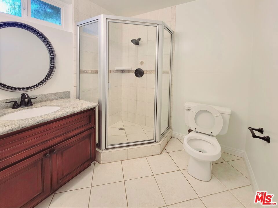 25353 Oak Street Property Photo 23