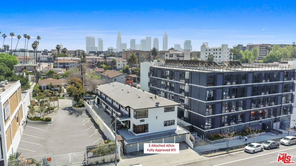 151 S Mountainview Avenue Property Photo 2