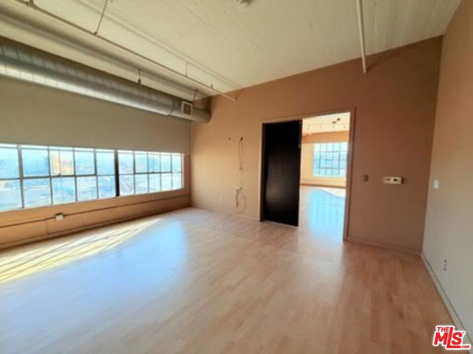 1855 Industrial Street 509 Property Photo 9