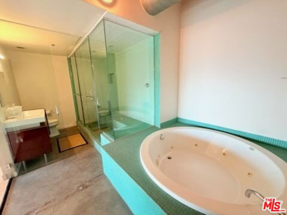 1855 Industrial Street 509 Property Photo 13