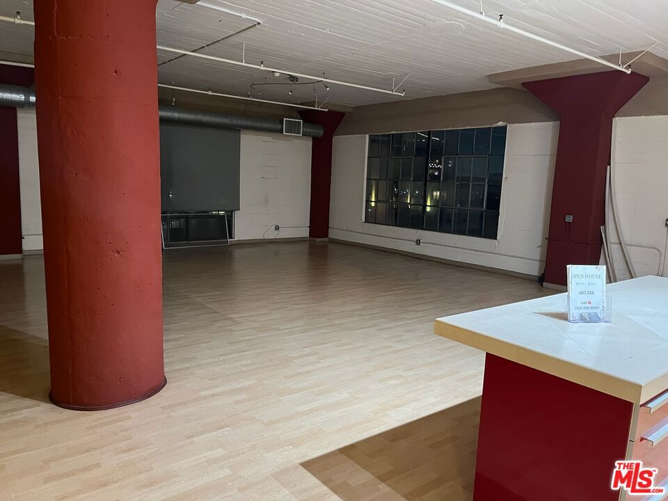 1855 Industrial Street 509 Property Photo 25