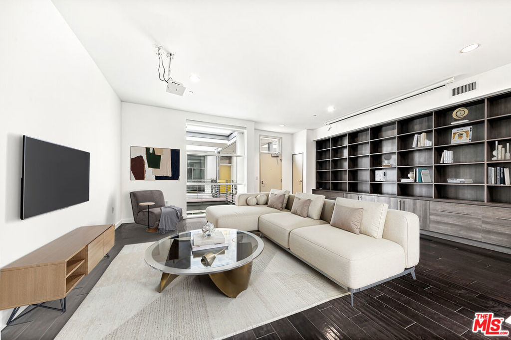 3119 Via Dolce 304 Property Photo 1