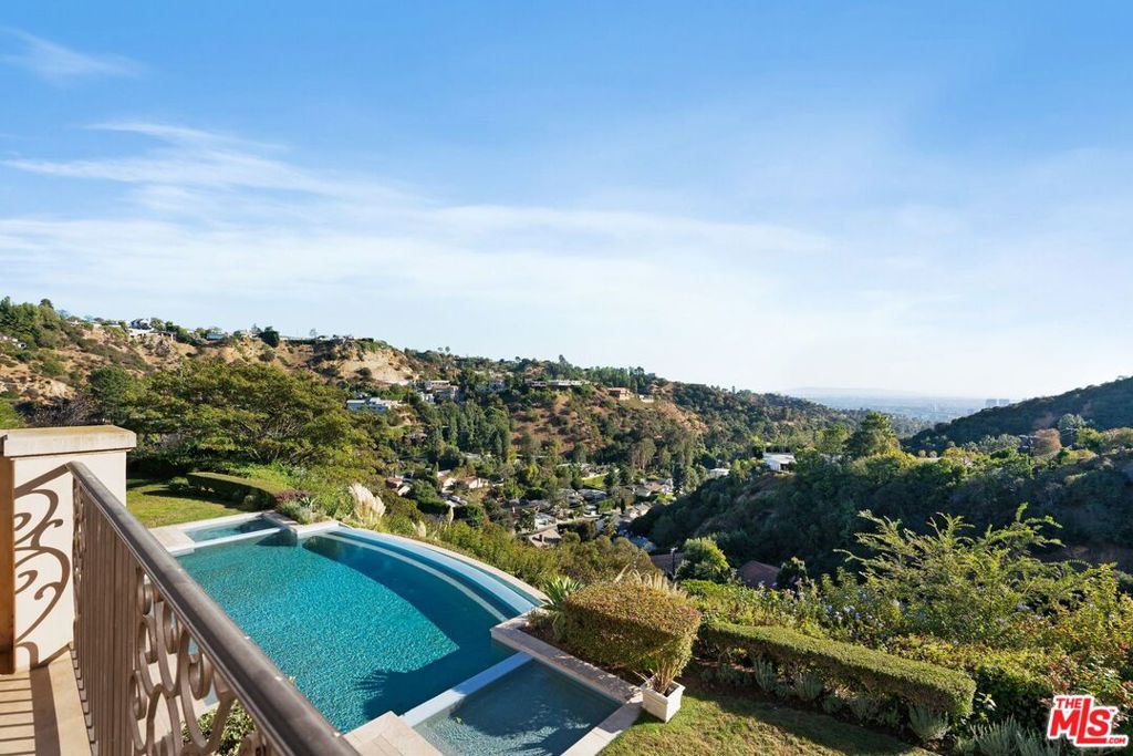 8 Beverly Ridge Terrace Property Photo 52
