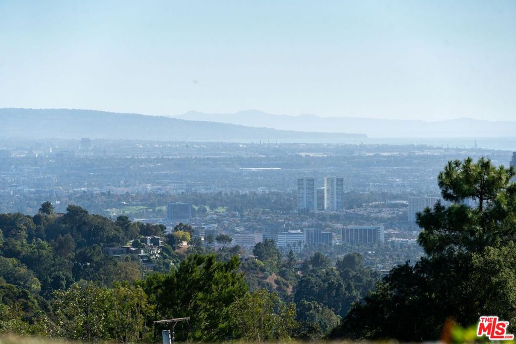 8 Beverly Ridge Terrace Property Photo 64