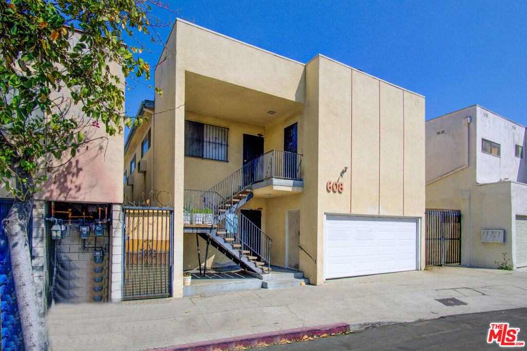 835 Cleveland Street Property Photo 1