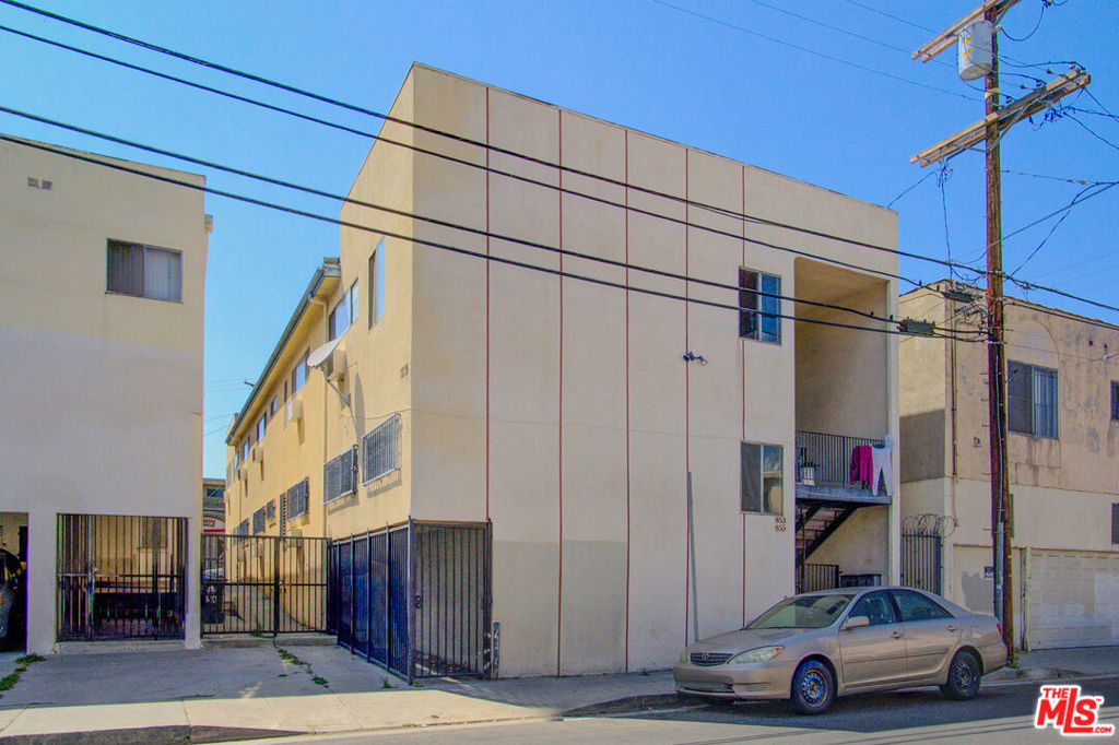 835 Cleveland Street Property Photo 13