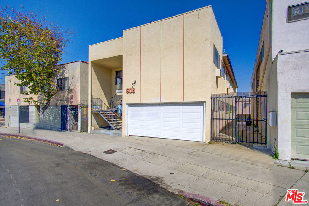 835 Cleveland Street Property Photo 19