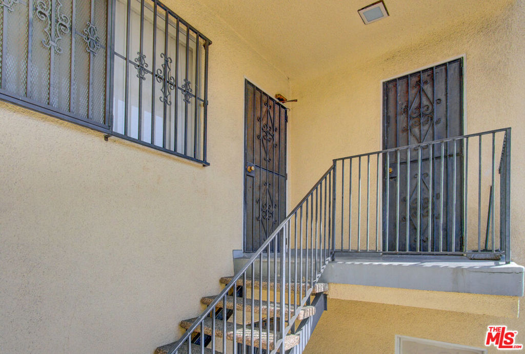 835 Cleveland Street Property Photo 21